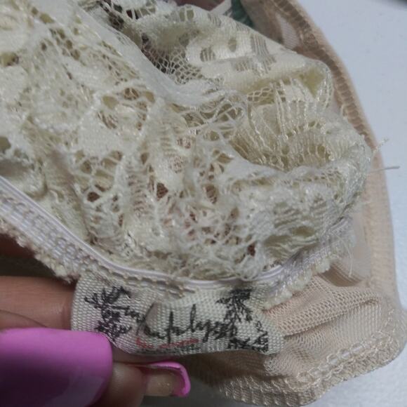 Free People Floral Romantic Boho Lace Open Back Bodysuit Puff Sleeves Size XS - Picture 9 of 11